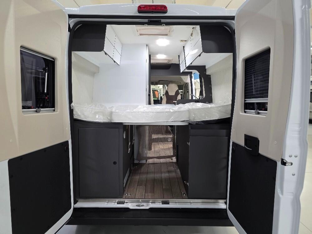 CAMPER MCLOUIS VAN 1 NEXT