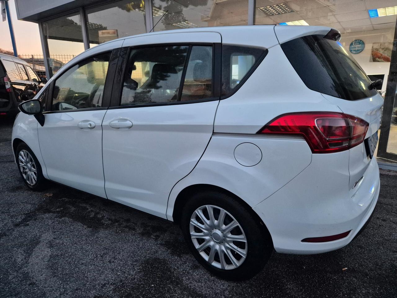 Ford B-Max 1.5 TDCi 75 CV Business Titanium