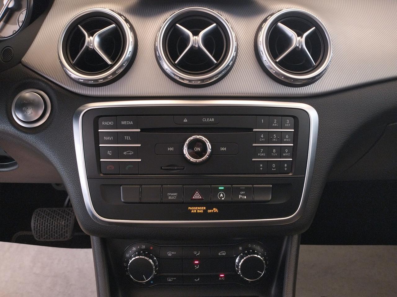 Mercedes-benz GLA 200 d Automatic Sport - NEOPATENTATI