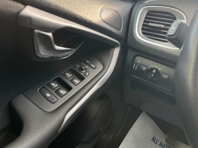 VOLVO V40 D2 120CV Plus
