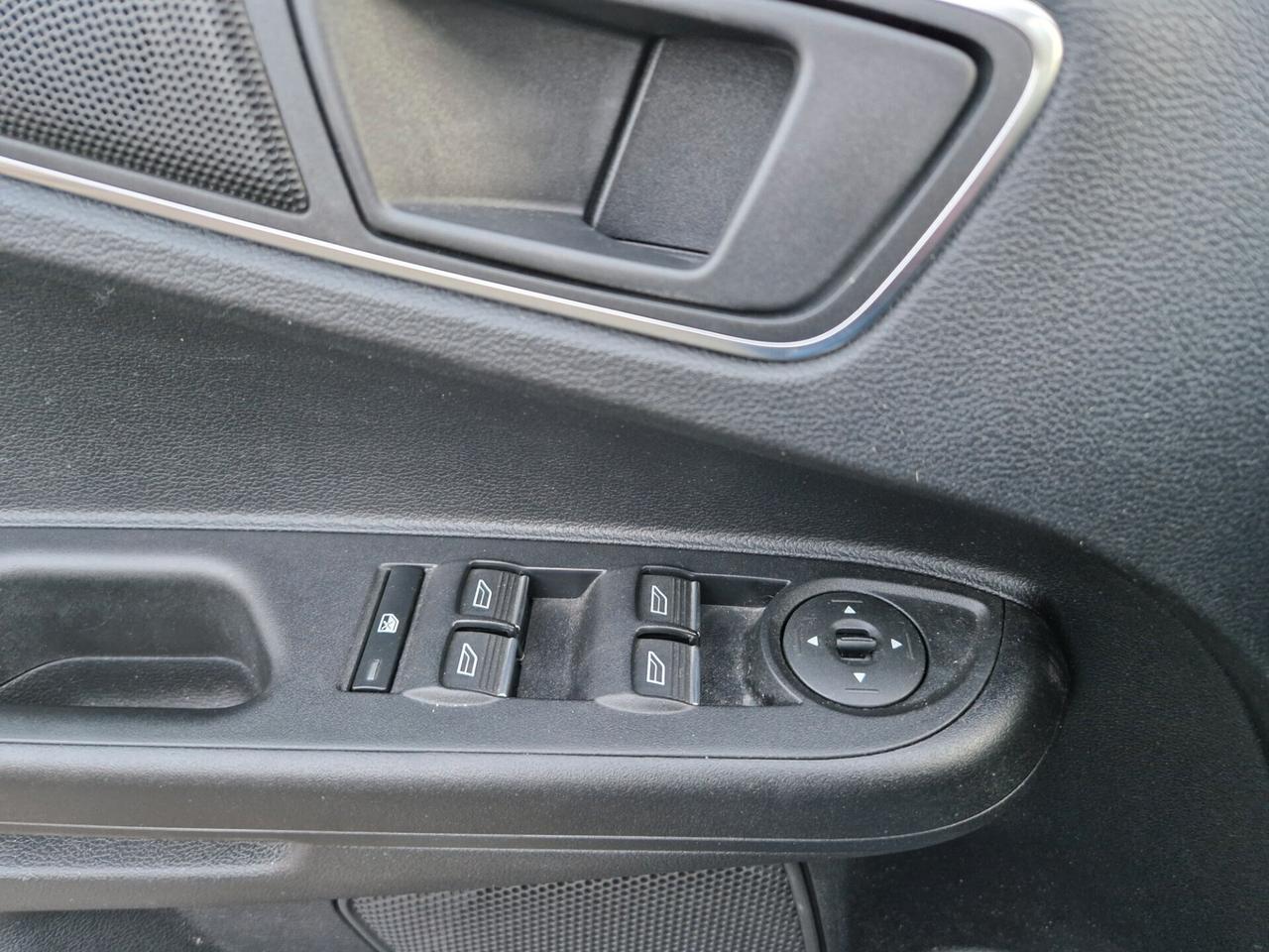 Ford B-Max 1.0 100CV "SOLO 27.400 km" Bluetooth, Fendinebbia