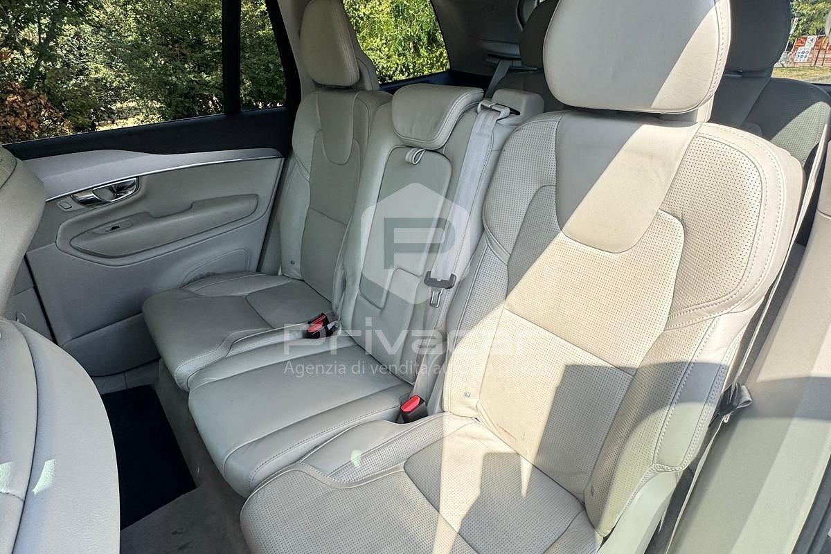 VOLVO XC90 D5 AWD Geartronic 7 posti Momentum