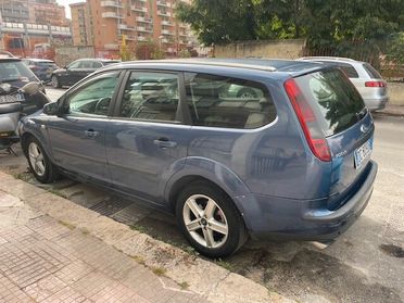 Ford Focus Uniproprietario anche permuta.