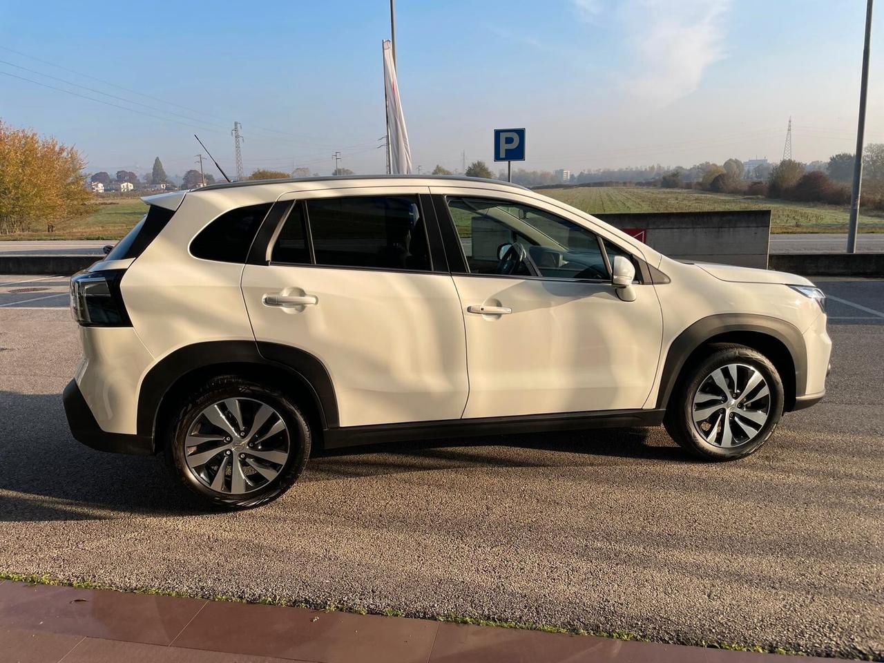 Suzuki S-Cross 1.4 Hybrid Top+