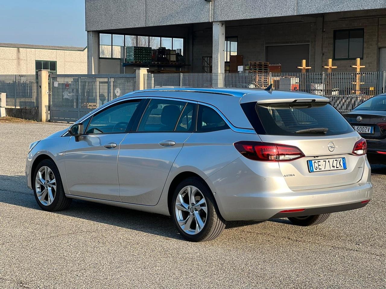 Opel Astra 1.2 Turbo 145 CV S&S Sports Tourer Business Elegance