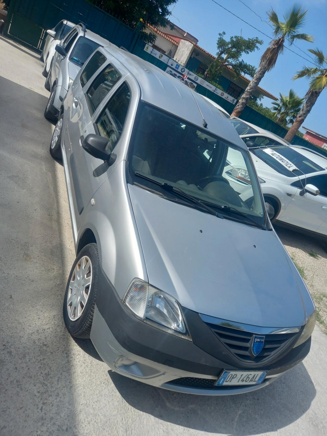 Dacia Logan MCV 1.6 GPL 7 posti Lauréate
