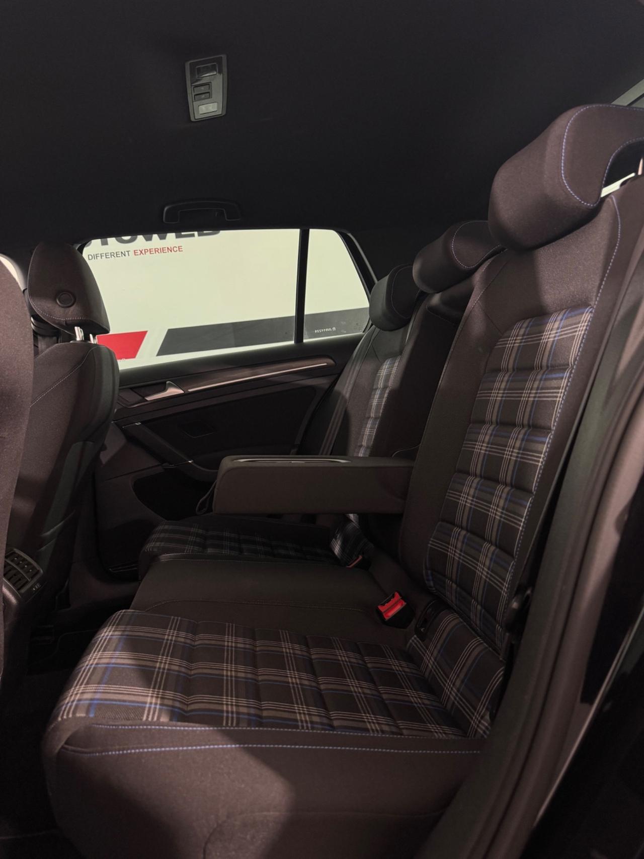 Volkswagen Golf GTI GTE DSG 5p. Plug-In-Hybrid
