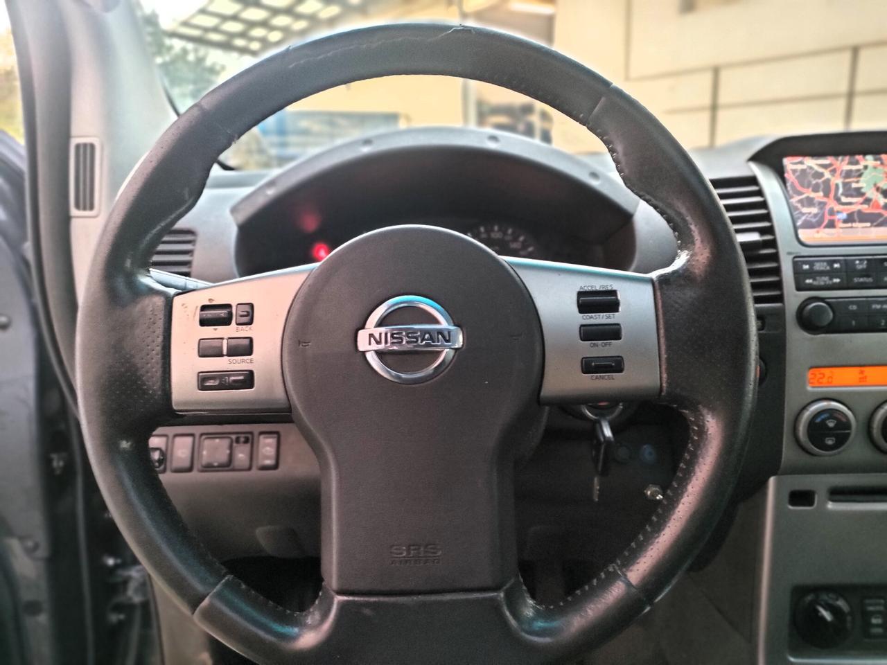 Nissan Navara 2.5 dCi 4p Double Cab LE