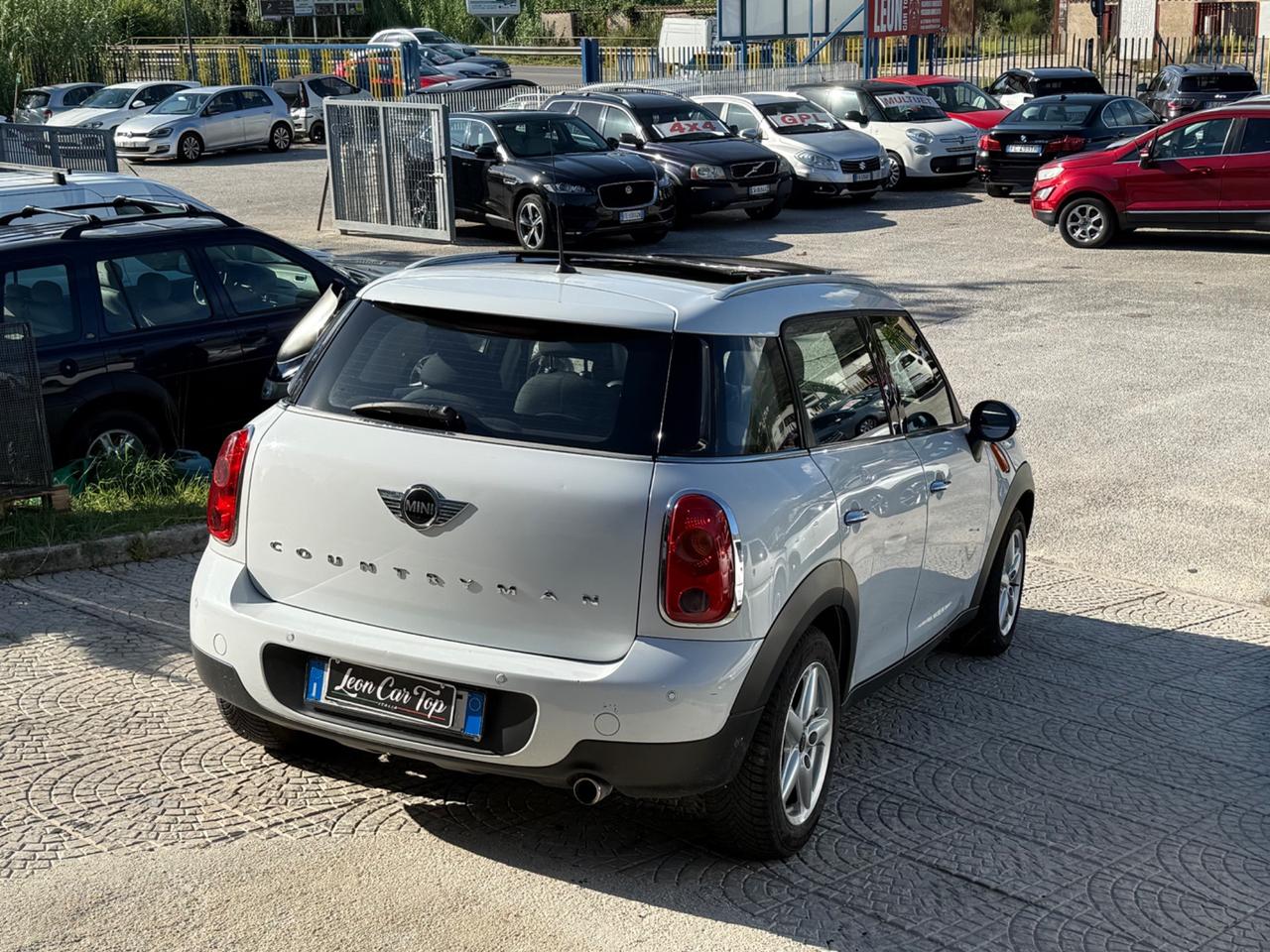 Mini Cooper D Countryman tetto apribile distribuzione fatta