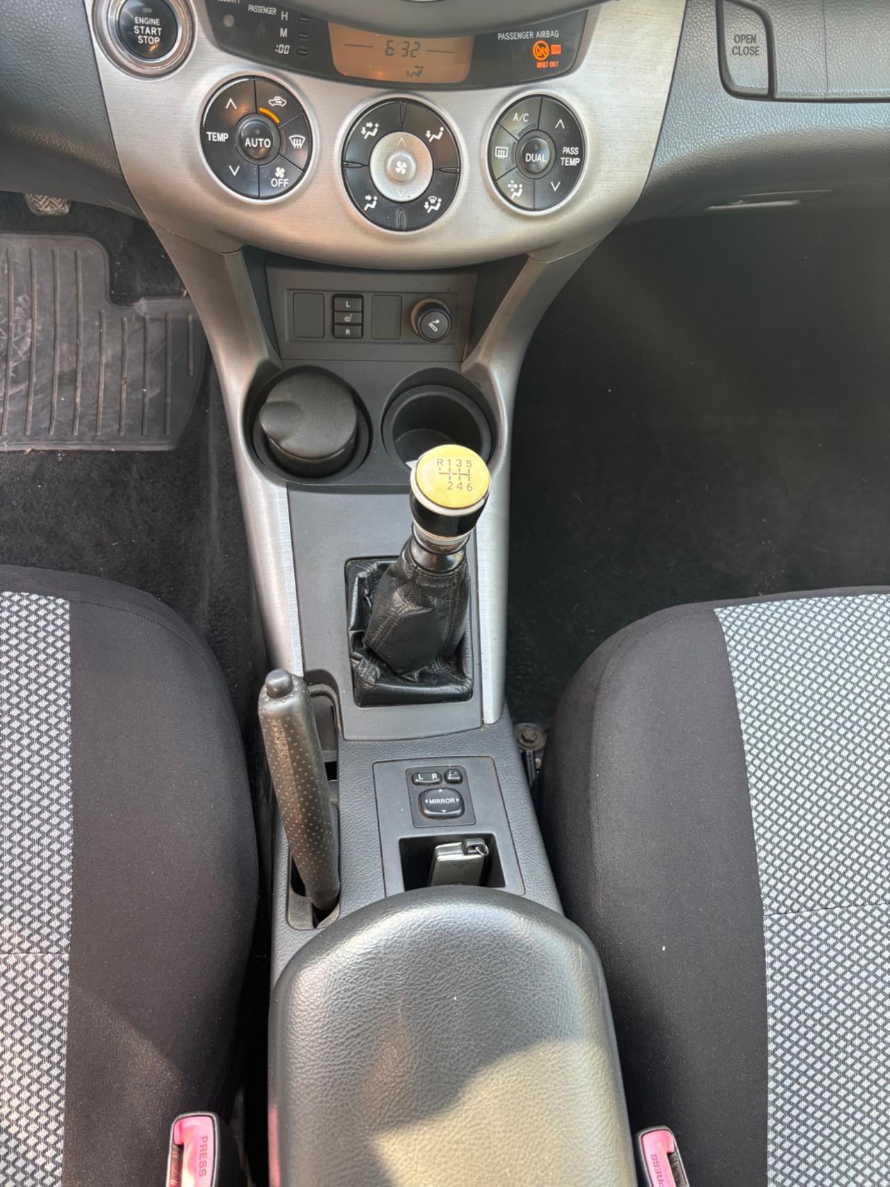 Toyota RAV 4 RAV4 2.2 D-4D 136 CV DPF Luxury