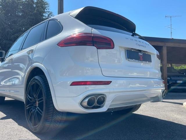 Porsche Cayenne 4.1 S Diesel Platinum Edition