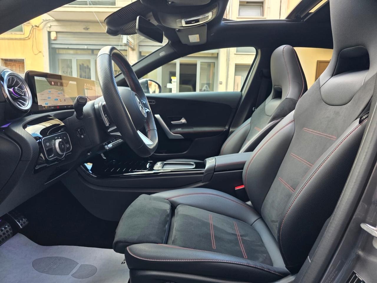 Mercedes A 180 d 1950 cc AMG/Premium/Tetto/Luci Ambiente...