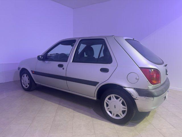 FORD Fiesta 1.2i 16V cat 5 porte Ghia
