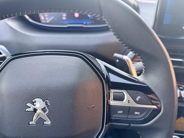 Peugeot 3008 II 1.2 hybrid 48V Allure Pack 136cv e-dcs6
