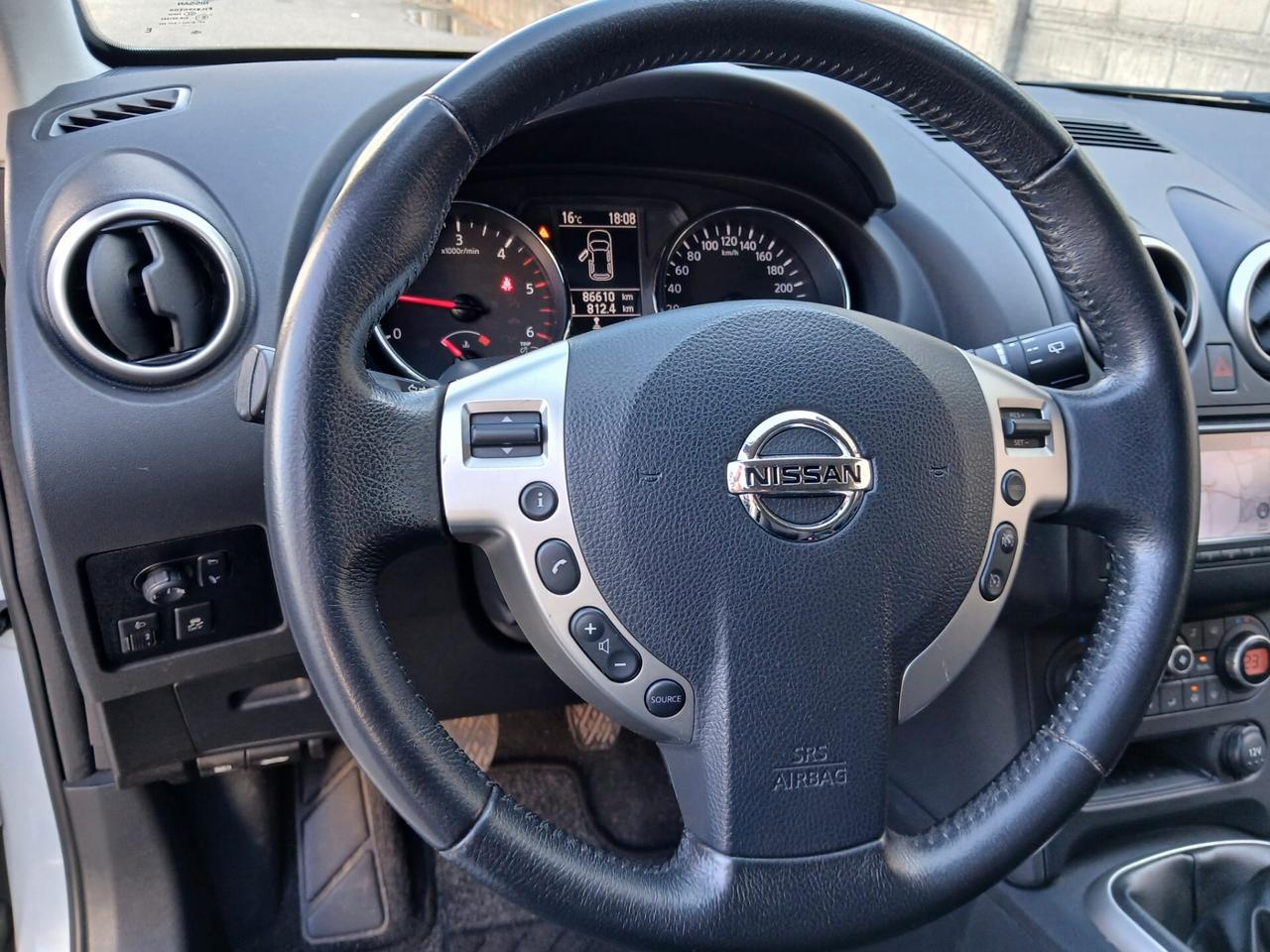 Nissan Qashqai Tekna 86 000 km certificati