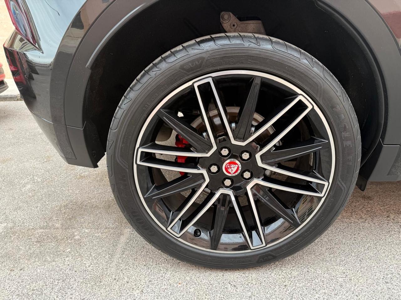 JAGUAR E-PACE 2.0D AWD R-DYNAMIC BLACK MHEV 204CV TETTO PELLE NAVI ANNO 2022
