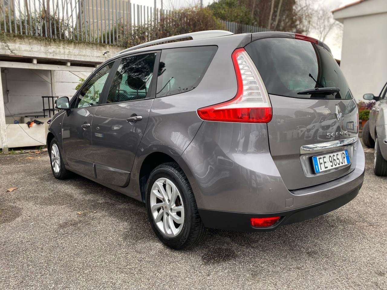 Renault Scenic Scénic XMod dCi 110 CV EDC Limited