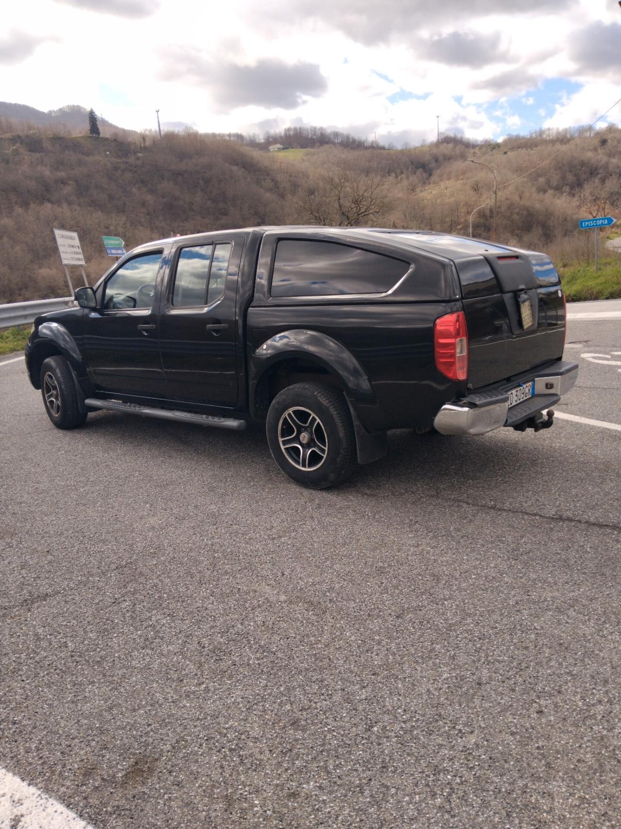 Nissan Navara 2.5 dCi 4 porte Double Cab Sport