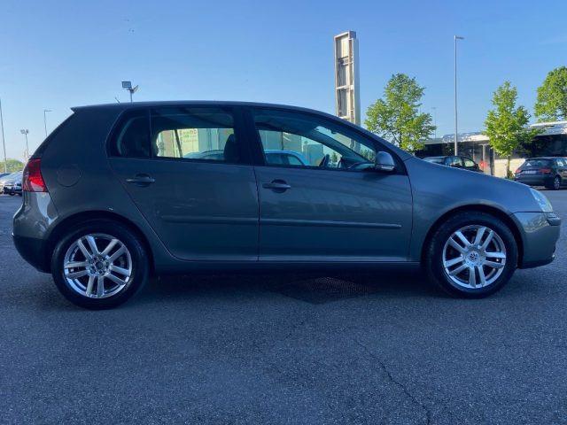 VOLKSWAGEN Golf 1.6 5P. Comfortline