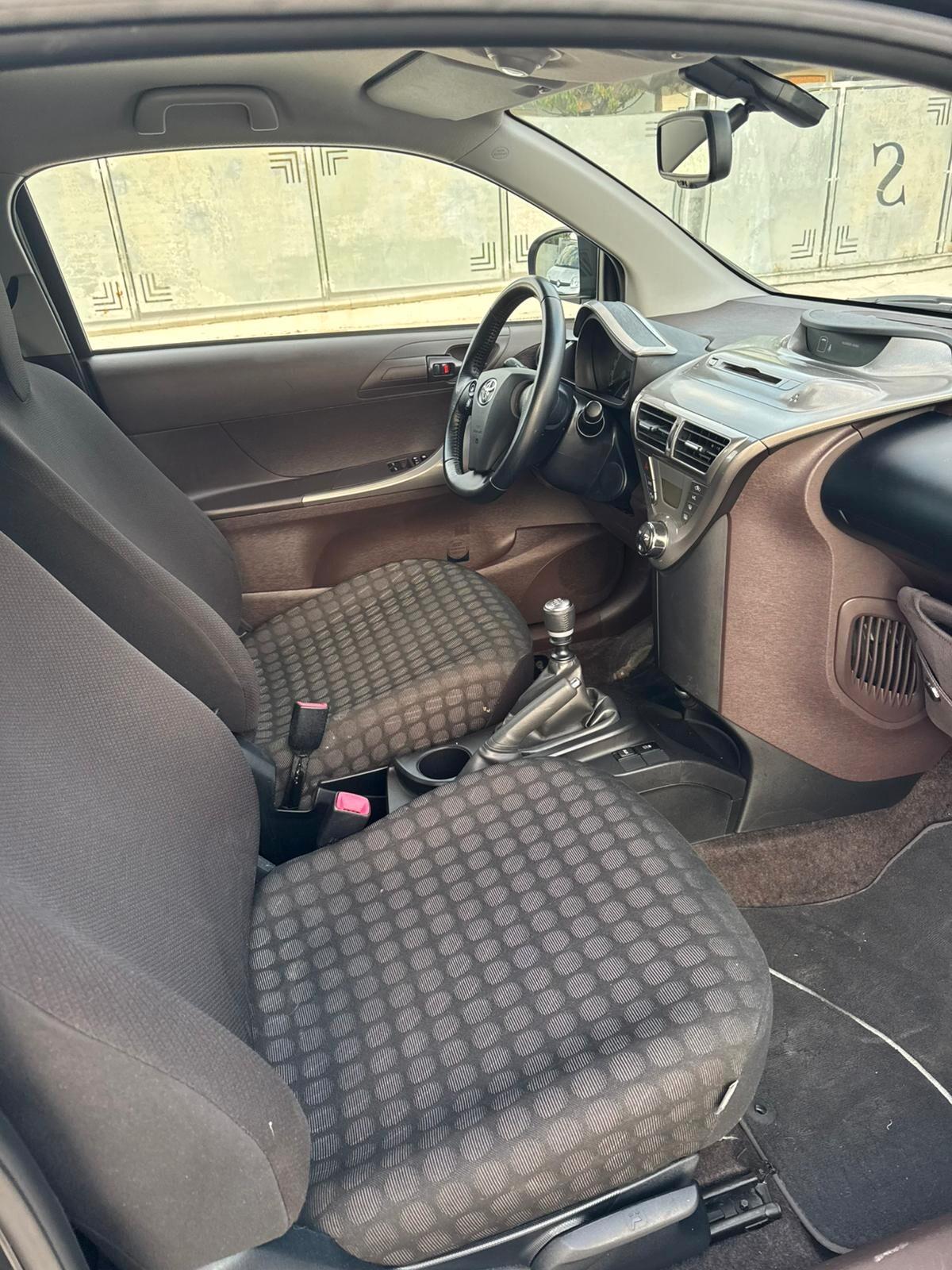 Toyota iQ diesel