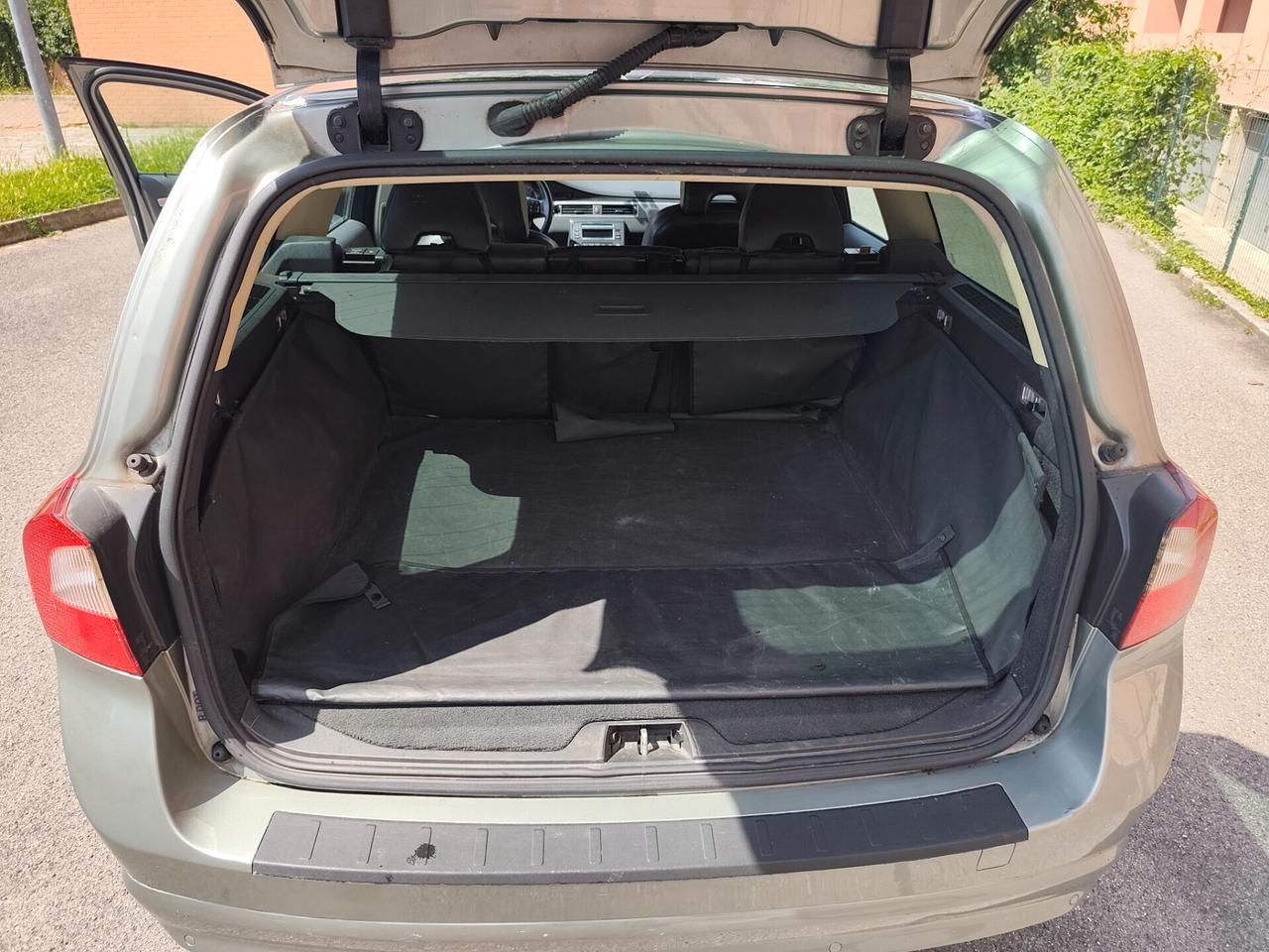 Volvo V70 2.4 D5 frizione volano nuove
