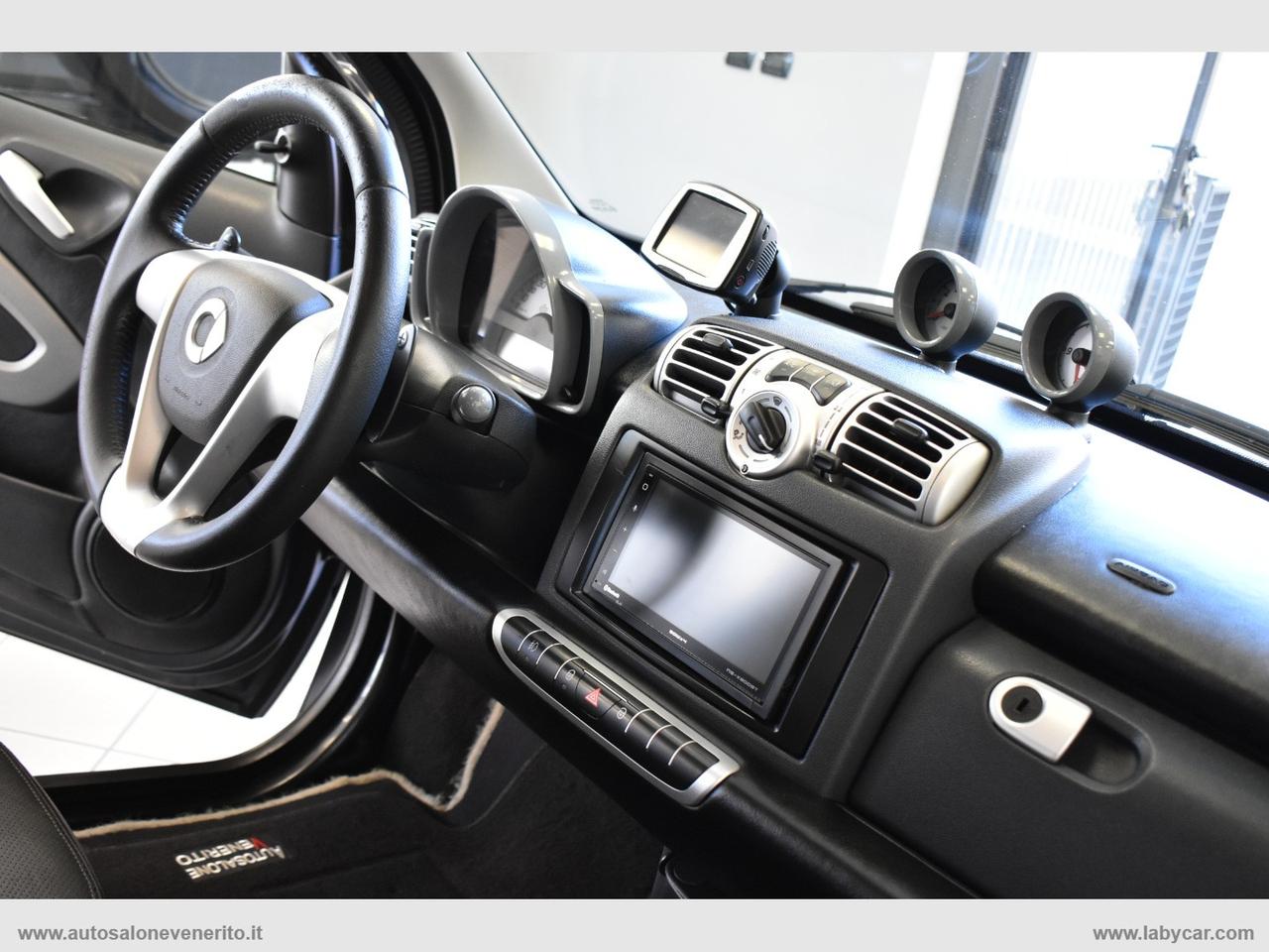 SMART fortwo 1000 62 kW coupé passion