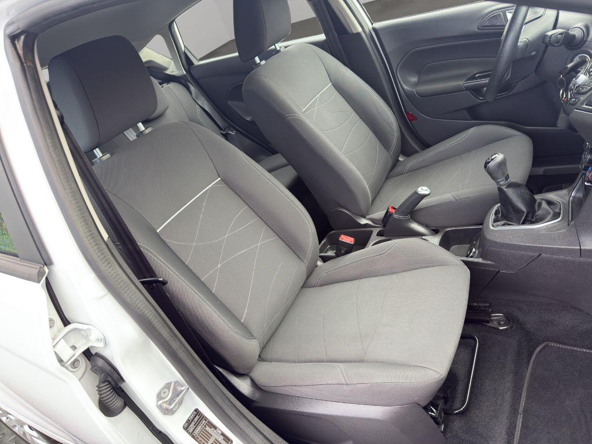 FORD - Fiesta - 1.5 TDCi 75 CV 5p. Black & White Edition