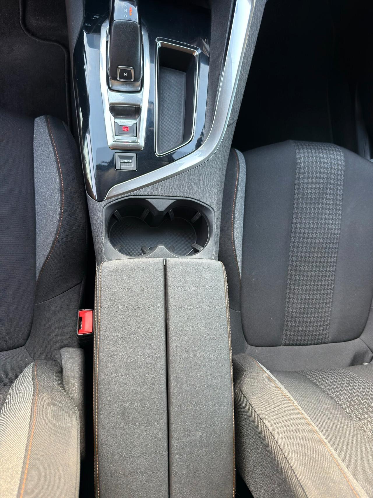 Peugeot 3008 BlueHDi 130cv S&S EAT8 2020