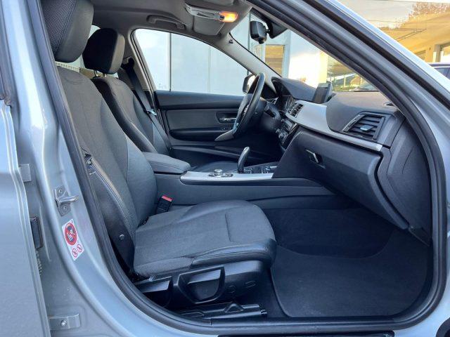 BMW 318 d Touring Business Advantage autom.