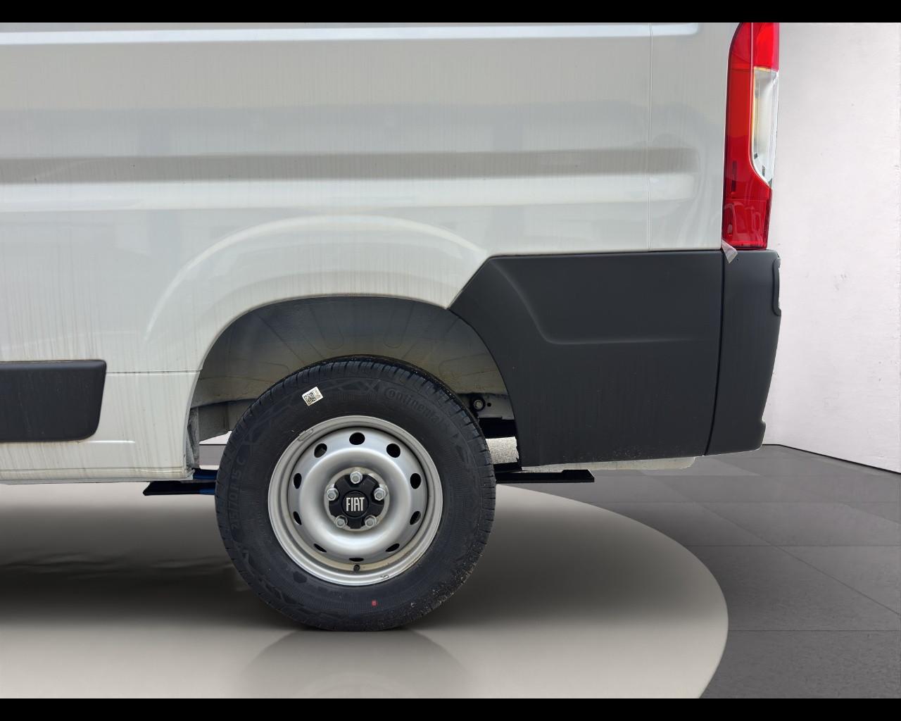 FIAT Ducato Serie 2 Stock My25 Furgone Lastrato 35q Lh2 140cv 2.2 Multijet 3 E