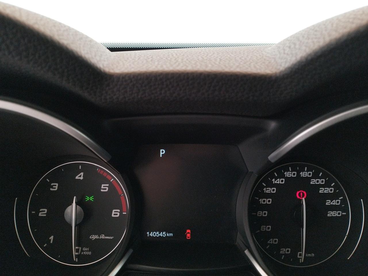 ALFA ROMEO STELVIO 2.2 t Executive Q4 190cv auto my19 - TETTO PANORAMICO - IVA ESPOSTA