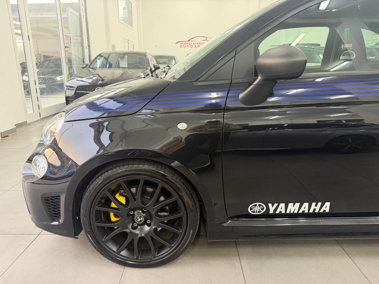 500 Abarth 595 165 CV Monster Energy Yamaha