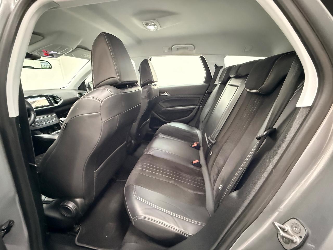 Peugeot 308 1.6 e-HDi 115 CV SW Allure 02/2015 euro 5B Neopatentati