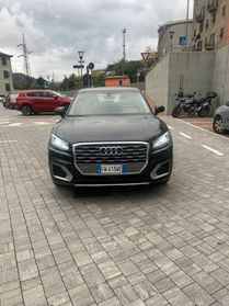 Audi Q2 30 TDI Identity Black