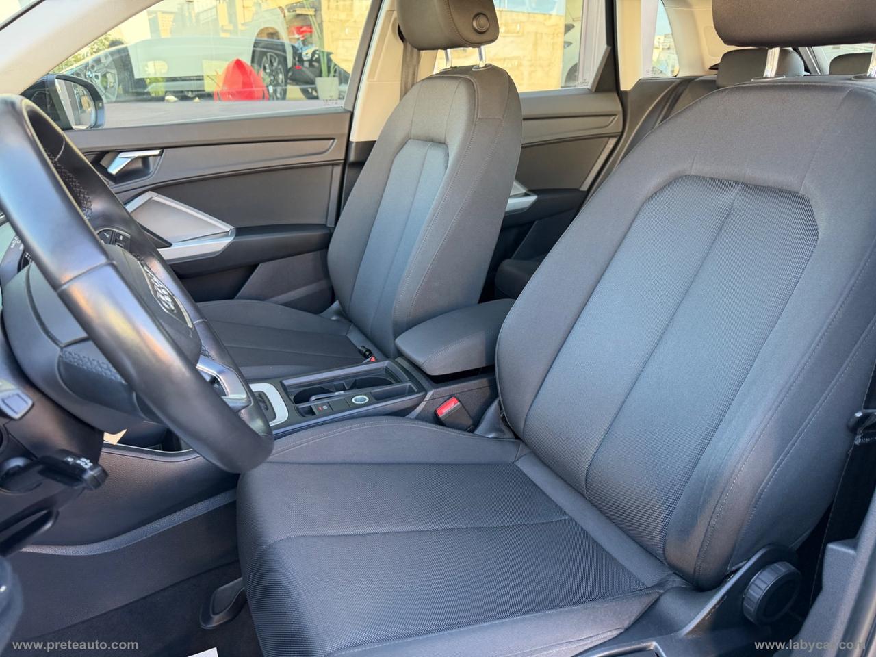 AUDI Q3 35 TDI S tronic Business Advanced