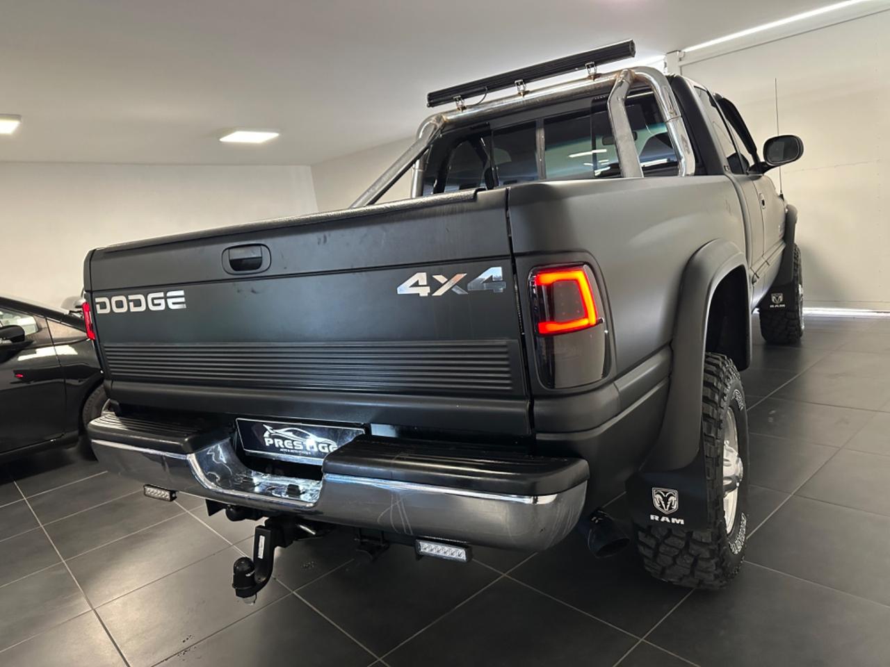DODGE RAM 2500 5.9 CUMMINS TURBO DIESEL BIG FOOT