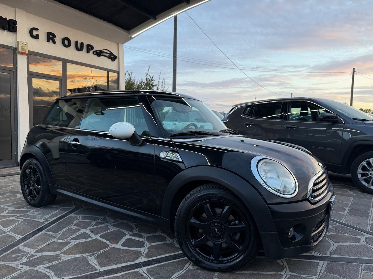 Mini 1.6 16V One D 90cvTotal Black Ok neopatentati