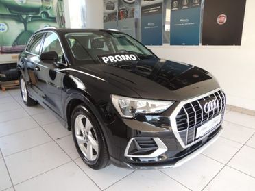 AUDI Q3 35 TDI S tronic Business Advanced