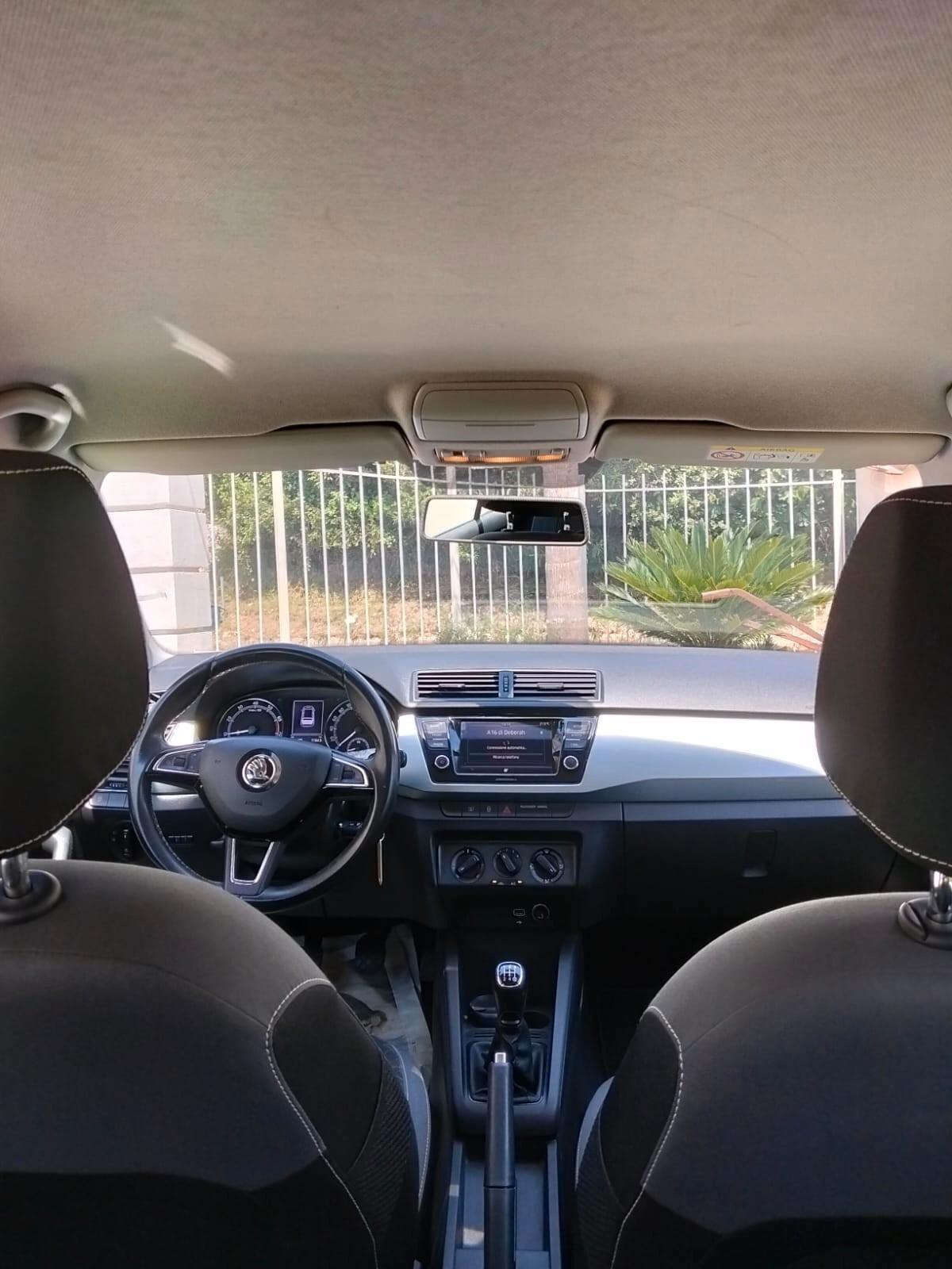 Skoda Fabia 1.0 MPI 75 CV Design Edition