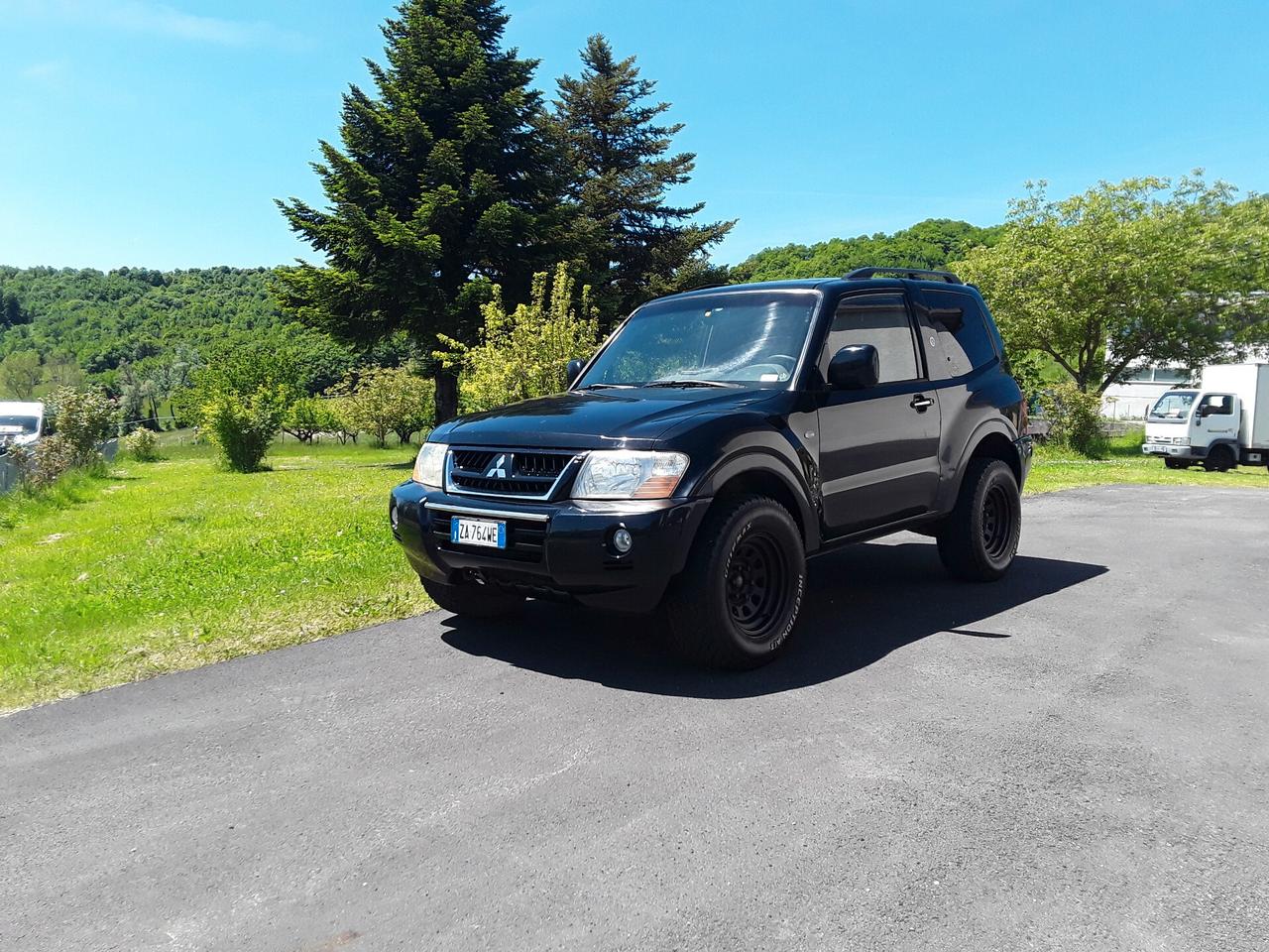 Mitsubishi Pajero 2.5 TDI 3p. Instyle