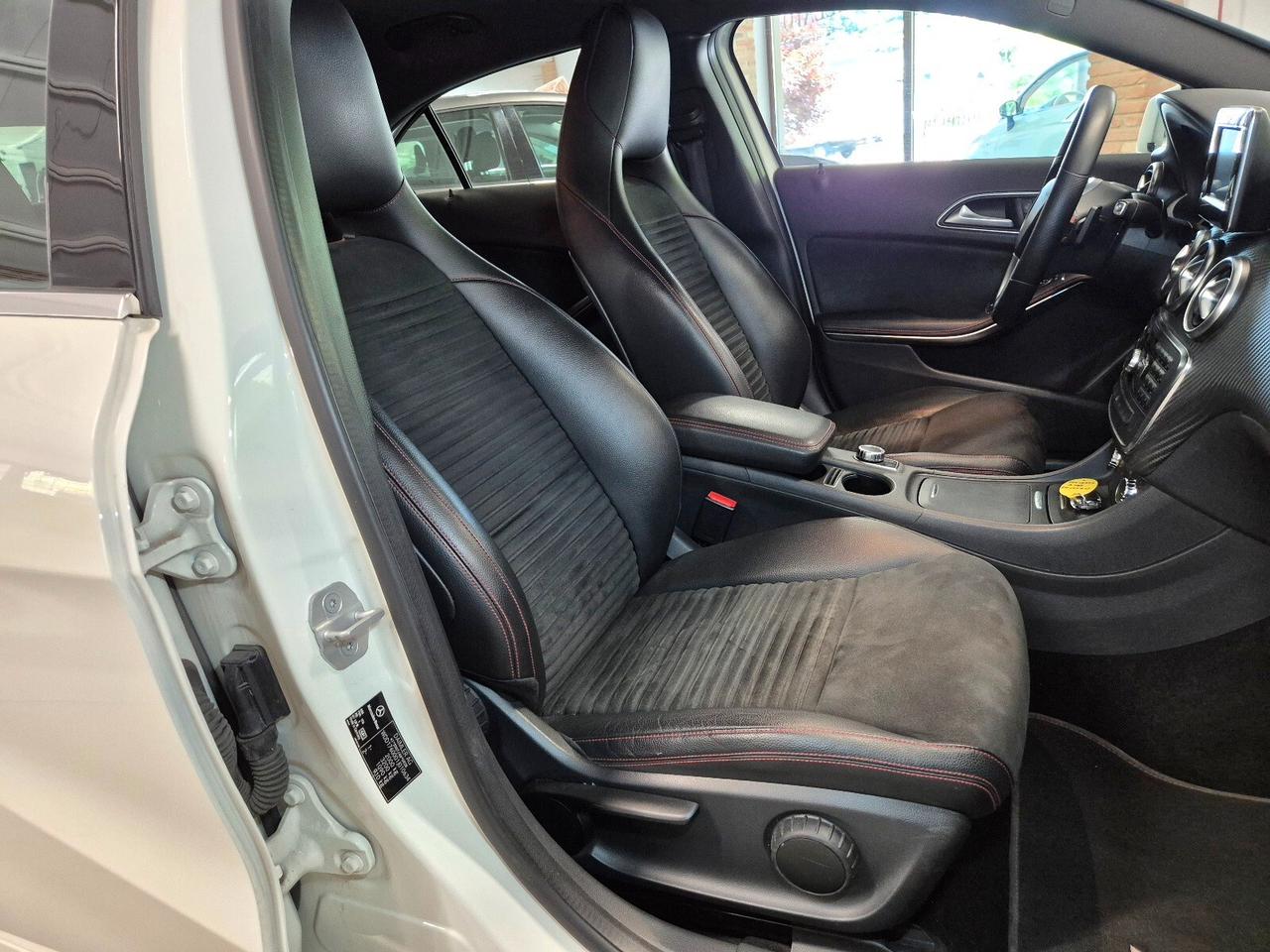 Mercedes A180 Aut. Premium AMG **MOTORE MERCEDES**
