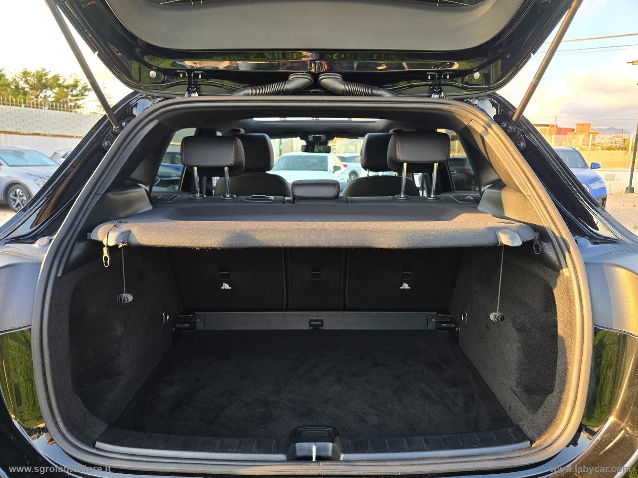 MERCEDES-BENZ GLA 220 d Automatic AMG Premium TETTUCCIO
