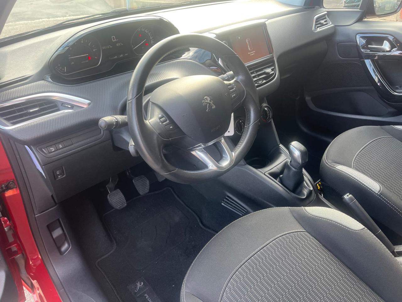 Peugeot 208 PureTech 82 5 porte Style-Km 85500-