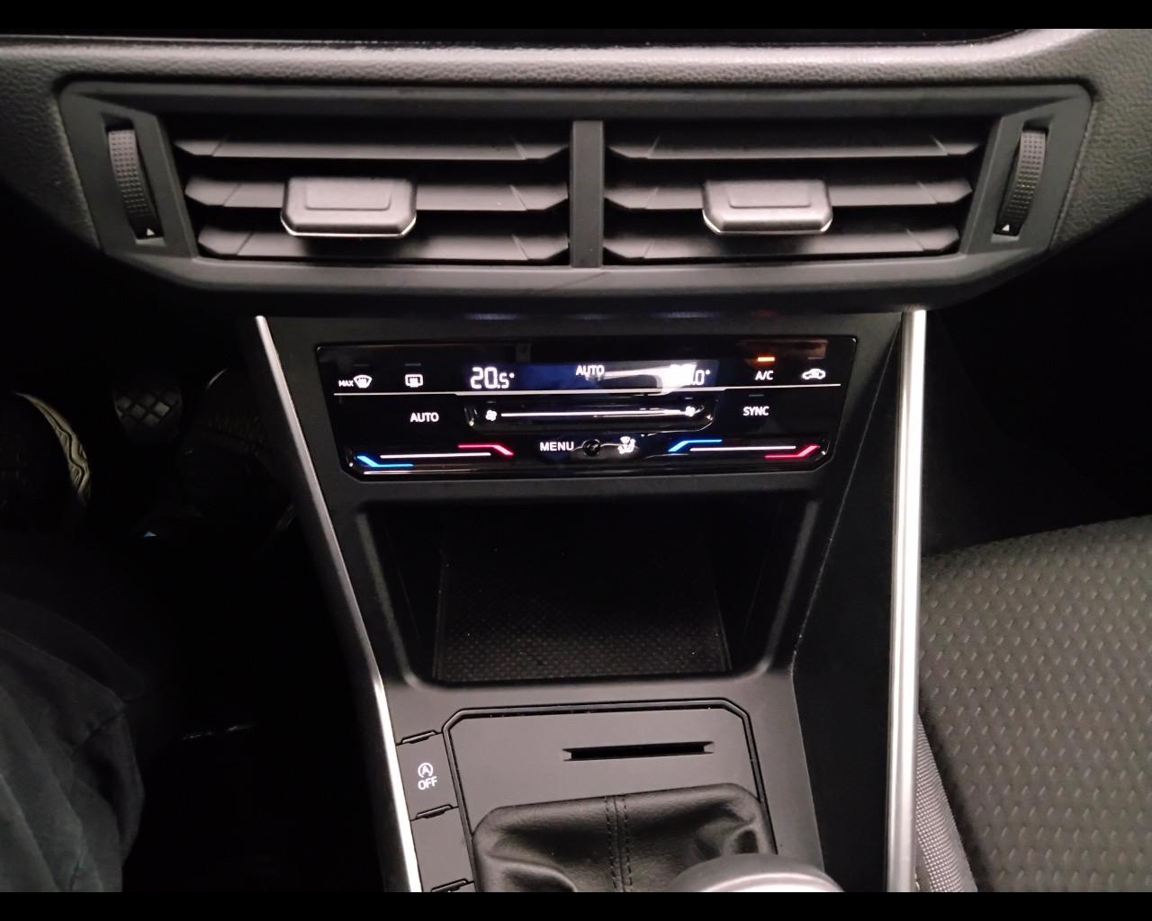 VOLKSWAGEN Taigo - Taigo 1.0 tsi Life 115cv