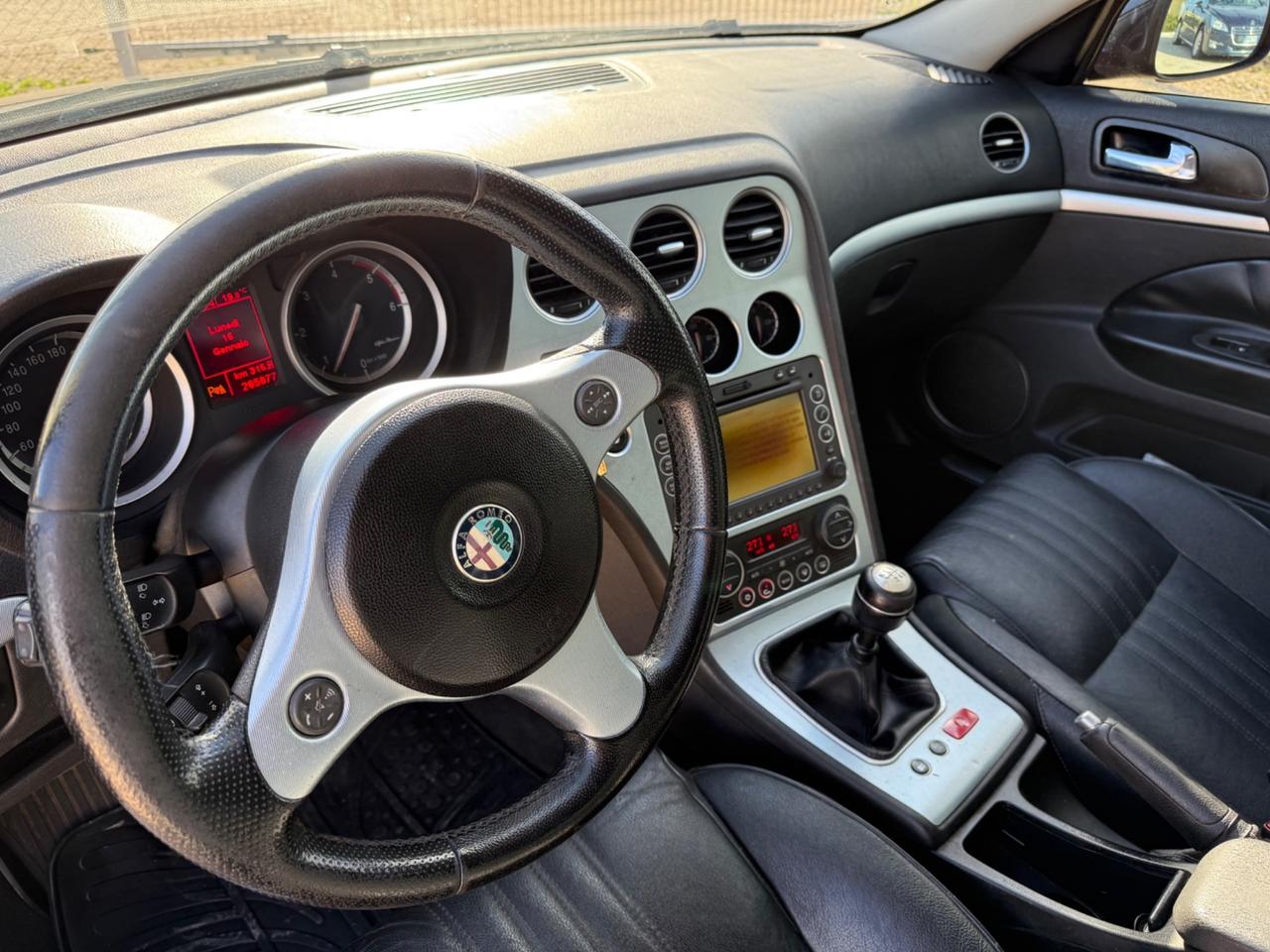 Alfa Romeo 159 1.9 JTD SEDILI IN PELLE/Navigatore BERLINA