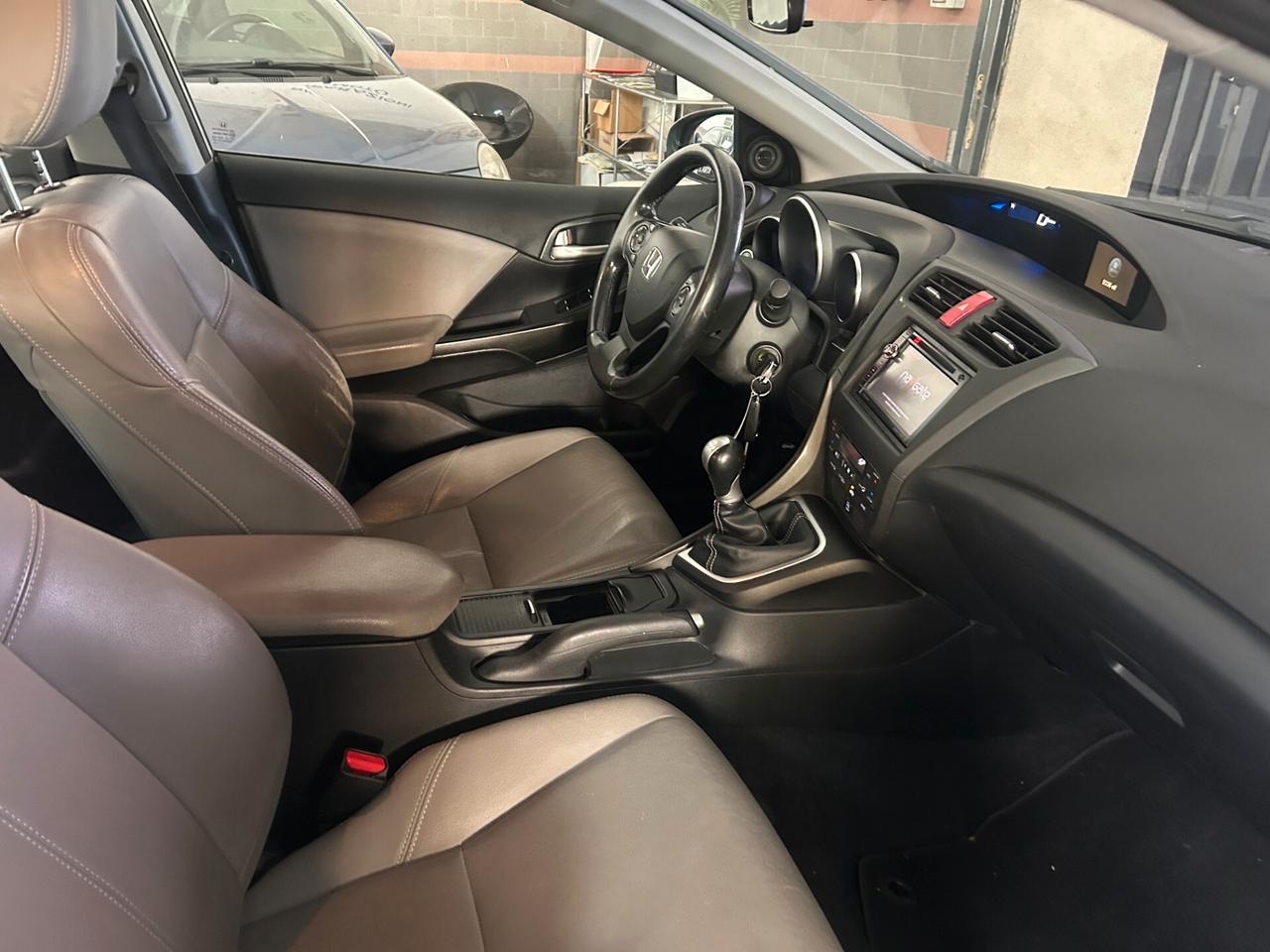 Honda Civic 2.2 i-DTEC Executive