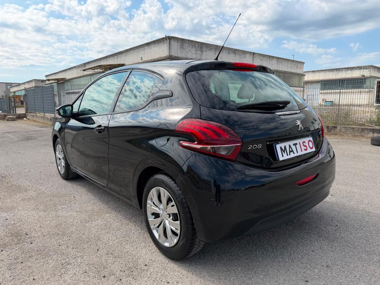 Peugeot 208 PureTech 82 Allure 120000 km