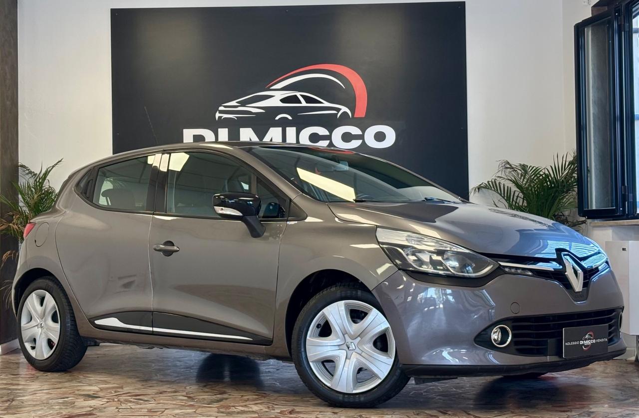 Renault Clio 1.2 75CV 5 porte Costume National