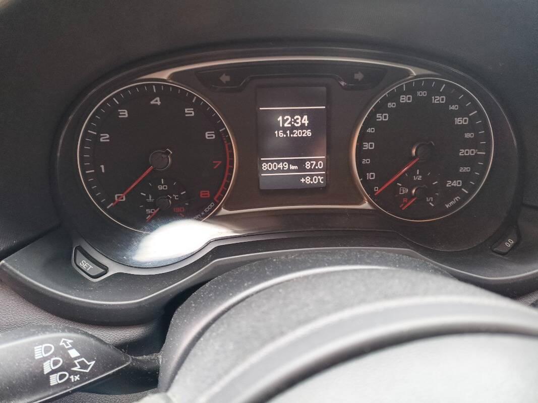 Audi A1 A1 I 2011 3p 1.2 tfsi Ambition