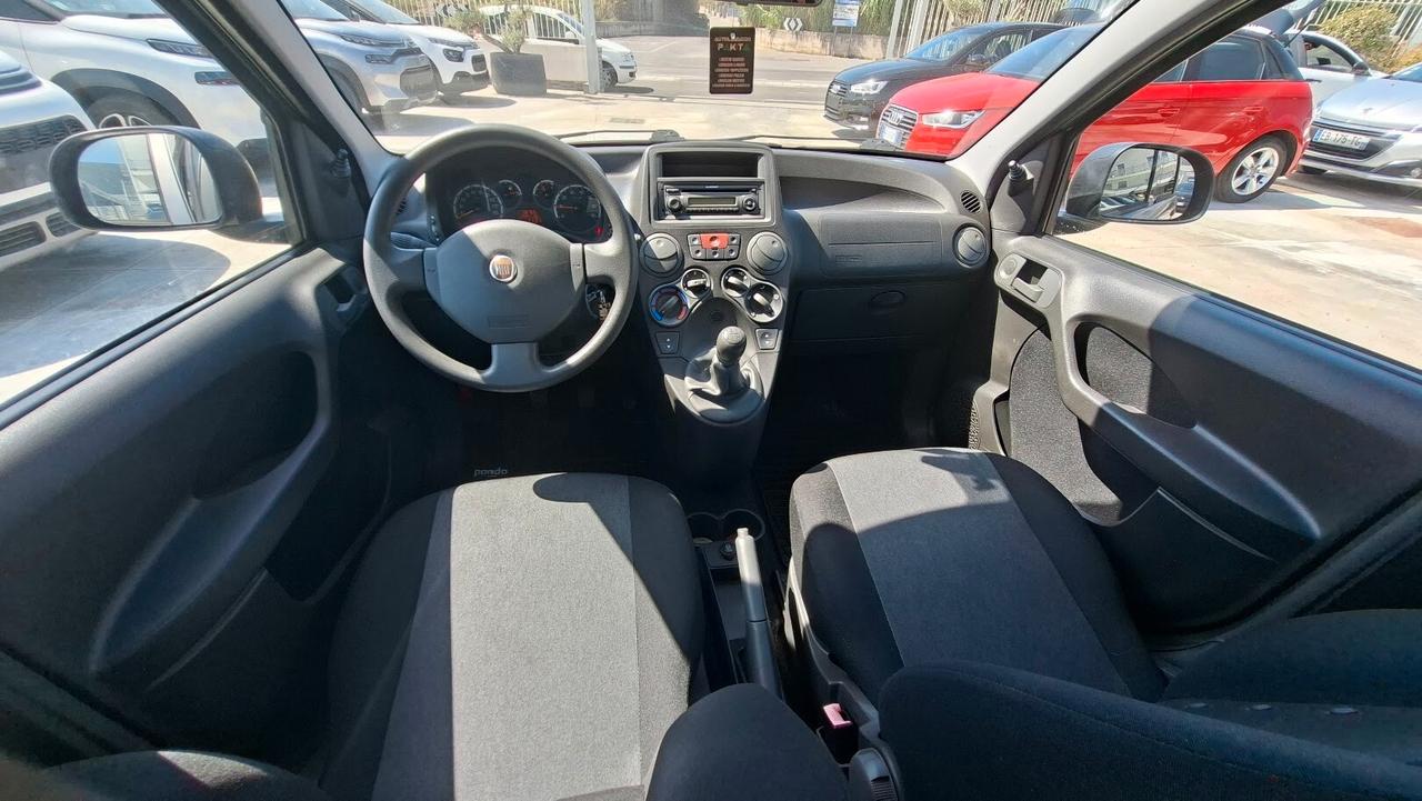 Fiat Panda 1.2 BENZINA 2011 aria condizionata